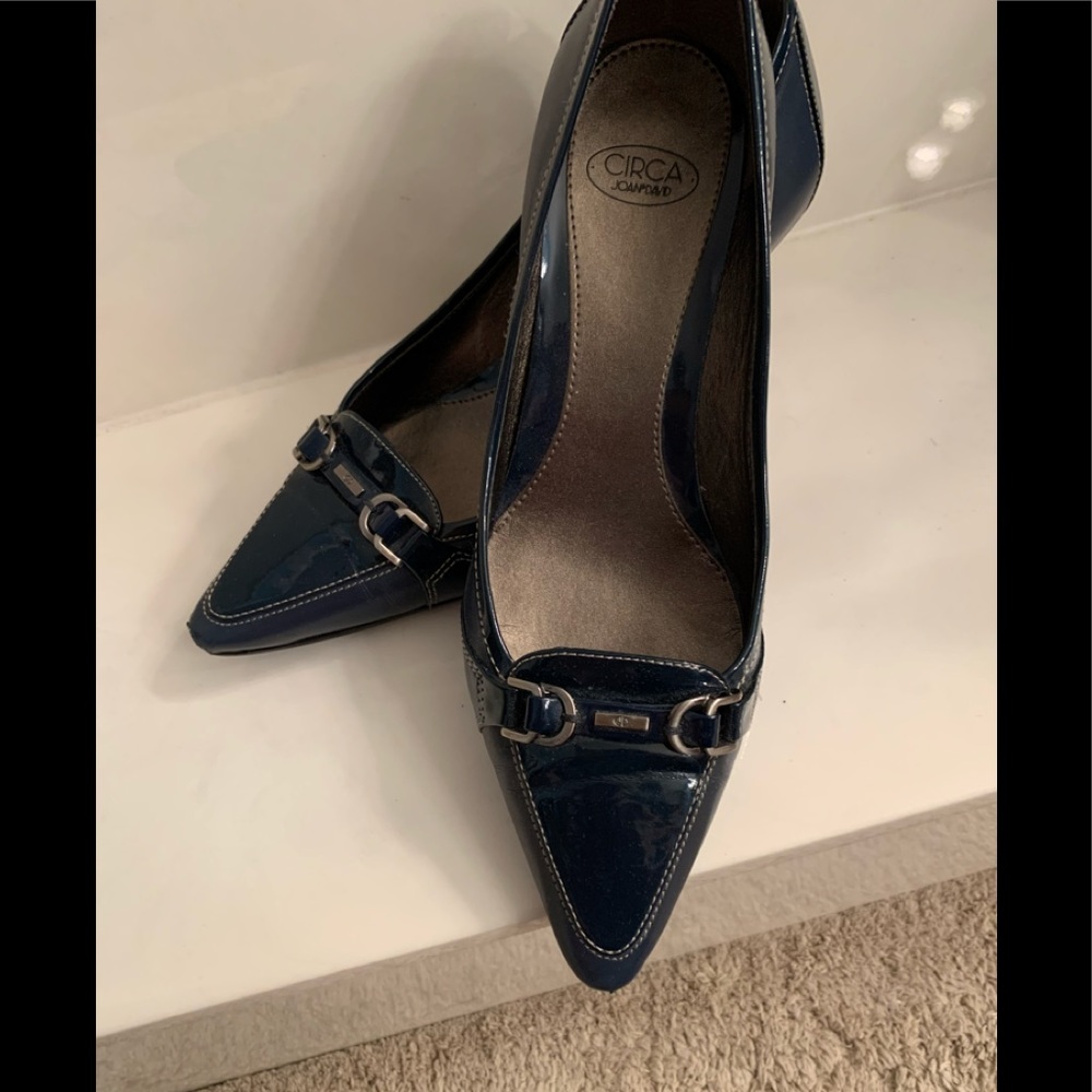 Vintage navy blue Joan & David pumps
